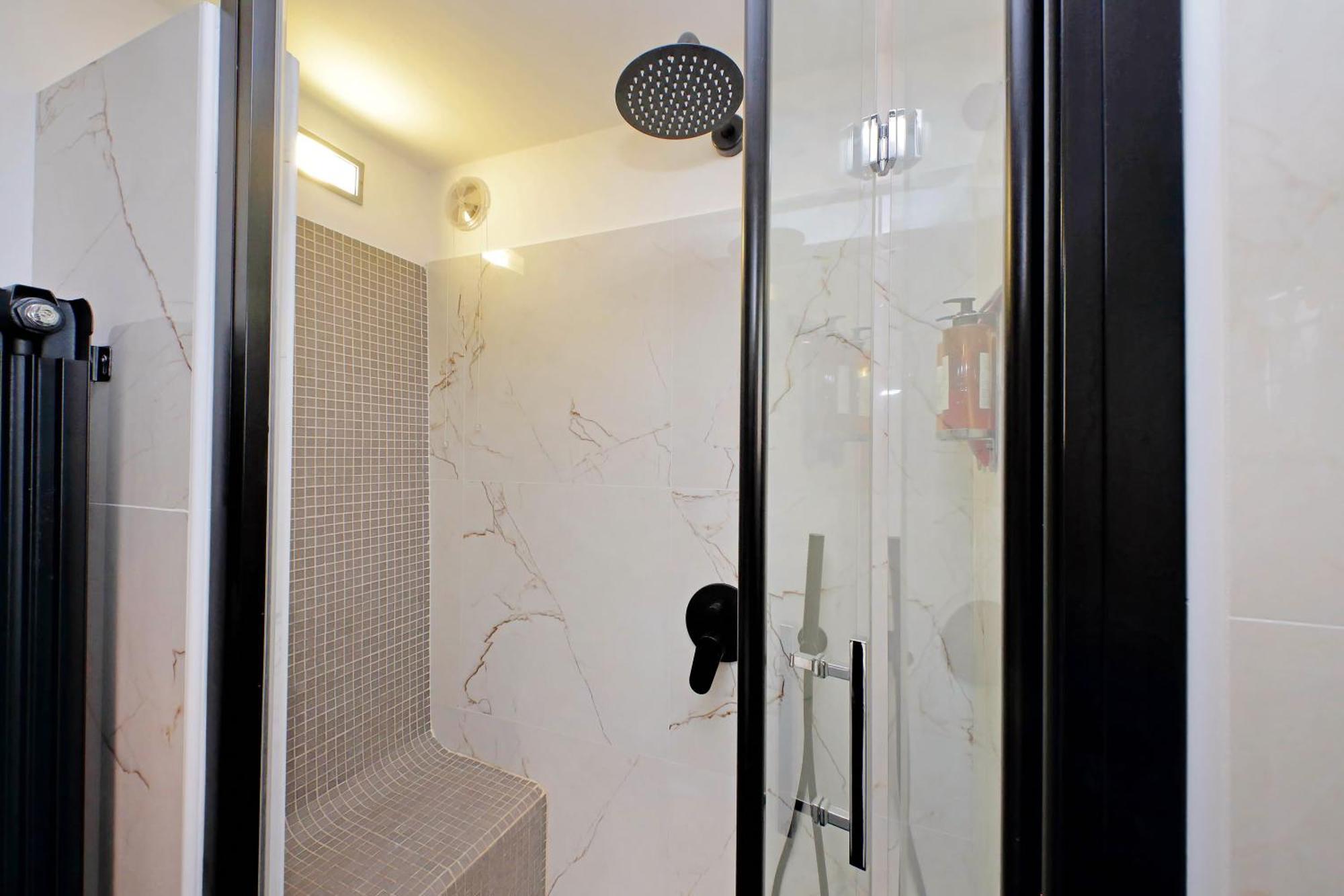 Michelangelo Charmsuite, Rome